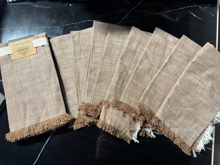 Lot 105 - Kirkland Woven Cotton Napkin With Fringe Set