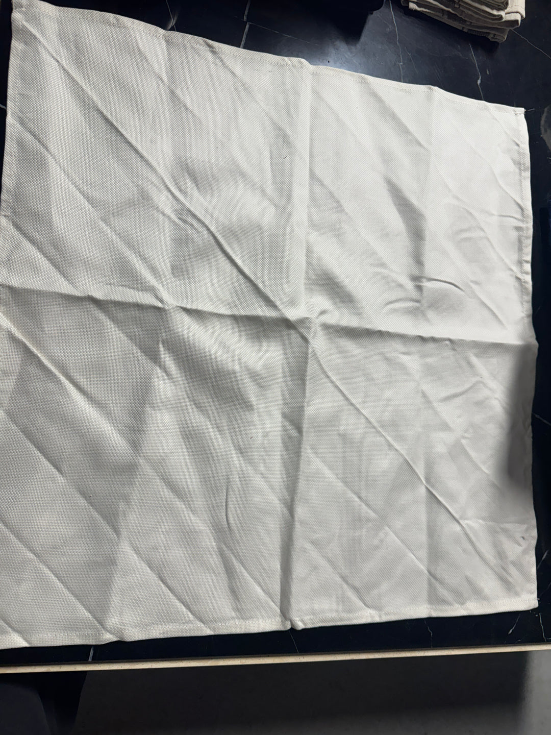 Lot 112 - Ivory Basket Weave Textured Dinner Napkin Set