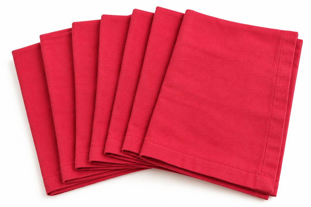 Lot 107 - Crate & Barrel Fete Raspberry Red Napkin Set