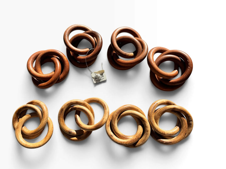 Lot 22 – Crate & Barrel 3-Ring Wood Napkin Rings, Set of 8 (Natural & Walnut)