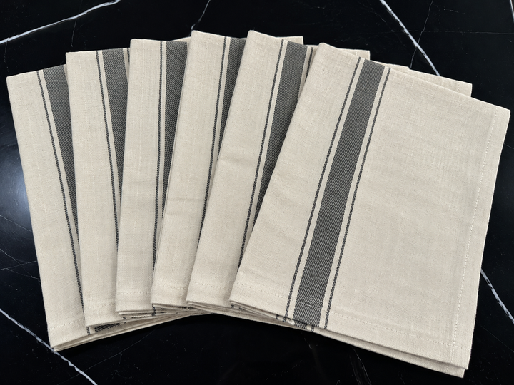 Lot 109 - IKEA VARDAGEN Striped Napkin Set