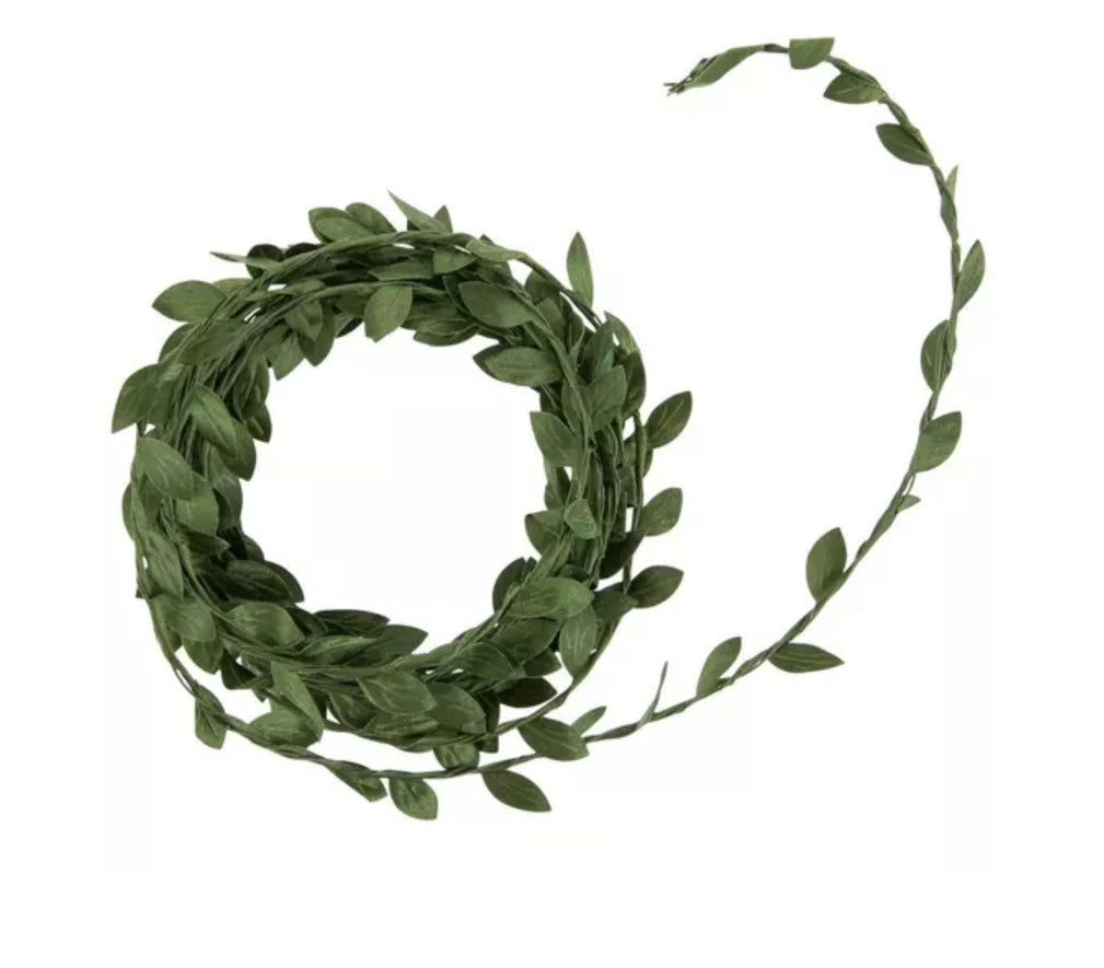 Lot 26 – Green Leaf Ribbon Garland, Lot of 7 Packs