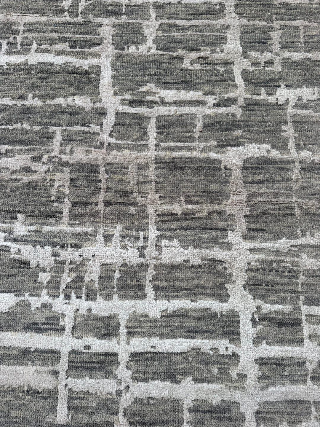 Nourison Luna Collection 8x9 Area Rug