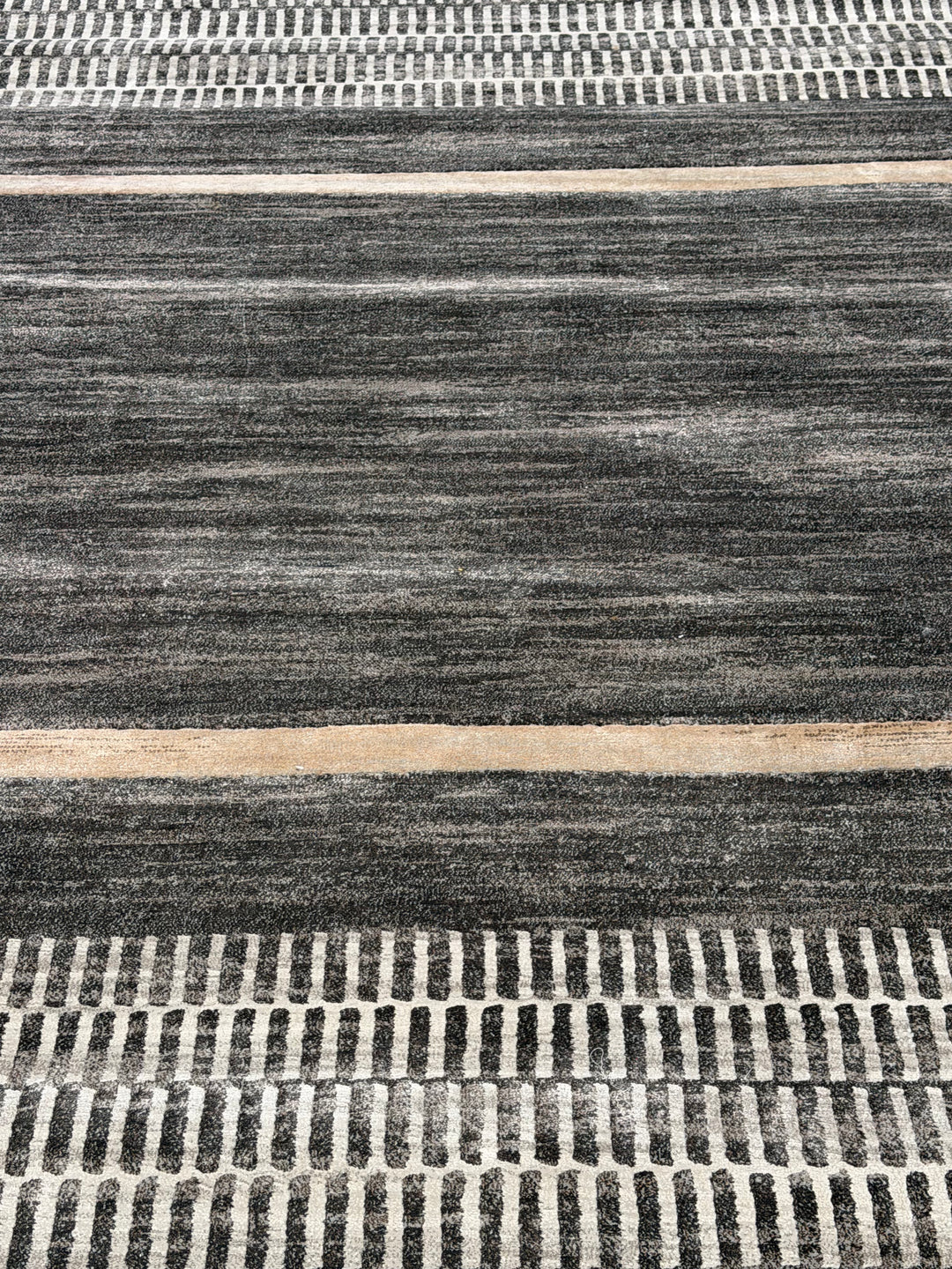 Ragolle Argentum Grey Geometric Area Rug – approx. 7'10" x 10'
