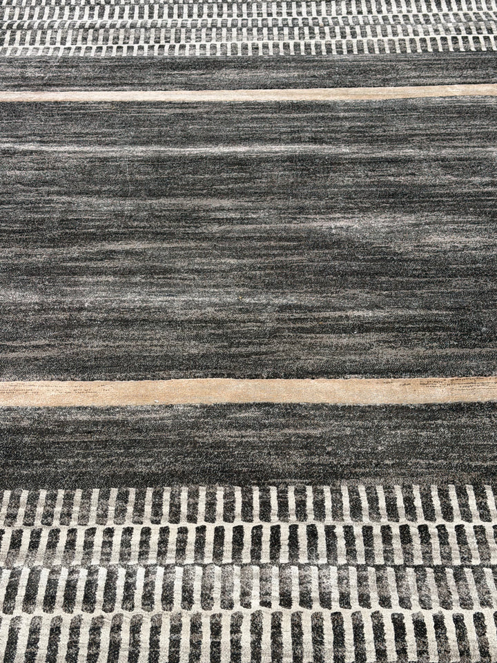 Ragolle Argentum Grey Geometric Area Rug – approx. 7'10" x 10'