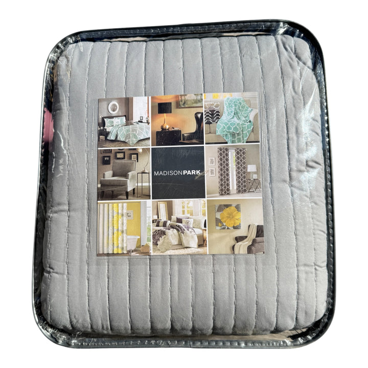 Lot 37 – Madison Park Gray Quilt Set, King/Cal King - New in Package