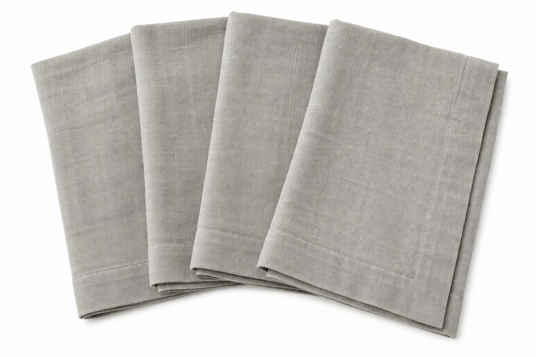 Lot 104 - Crate and Barrel Helena Gray Cloth Dinner Napkin Set