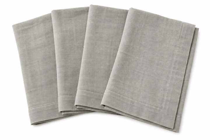 Lot 104 - Crate and Barrel Helena Gray Cloth Dinner Napkin Set