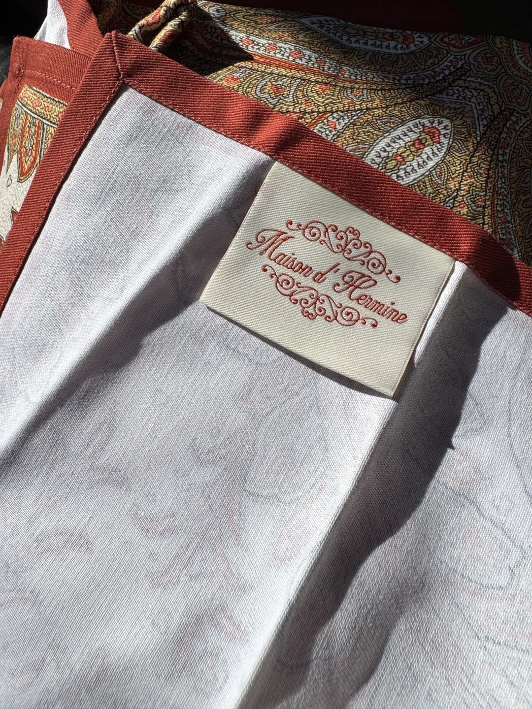 Lot 19 – Maison d'Hermine Paisley Cotton Napkins with Rust Border, Set