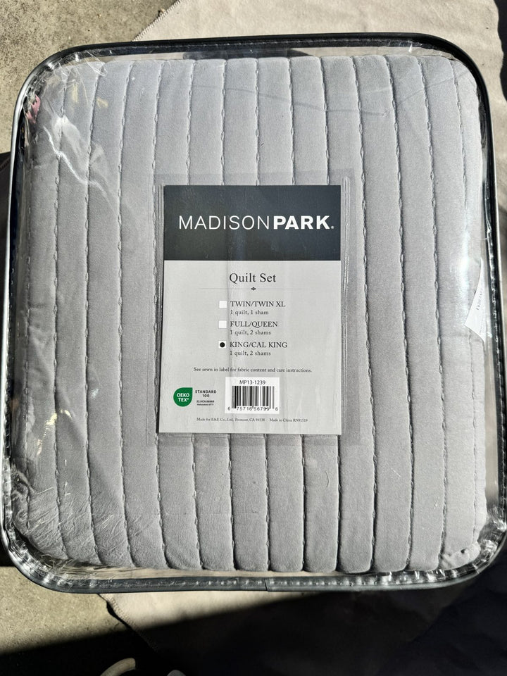 Lot 37 – Madison Park Gray Quilt Set, King/Cal King - New in Package