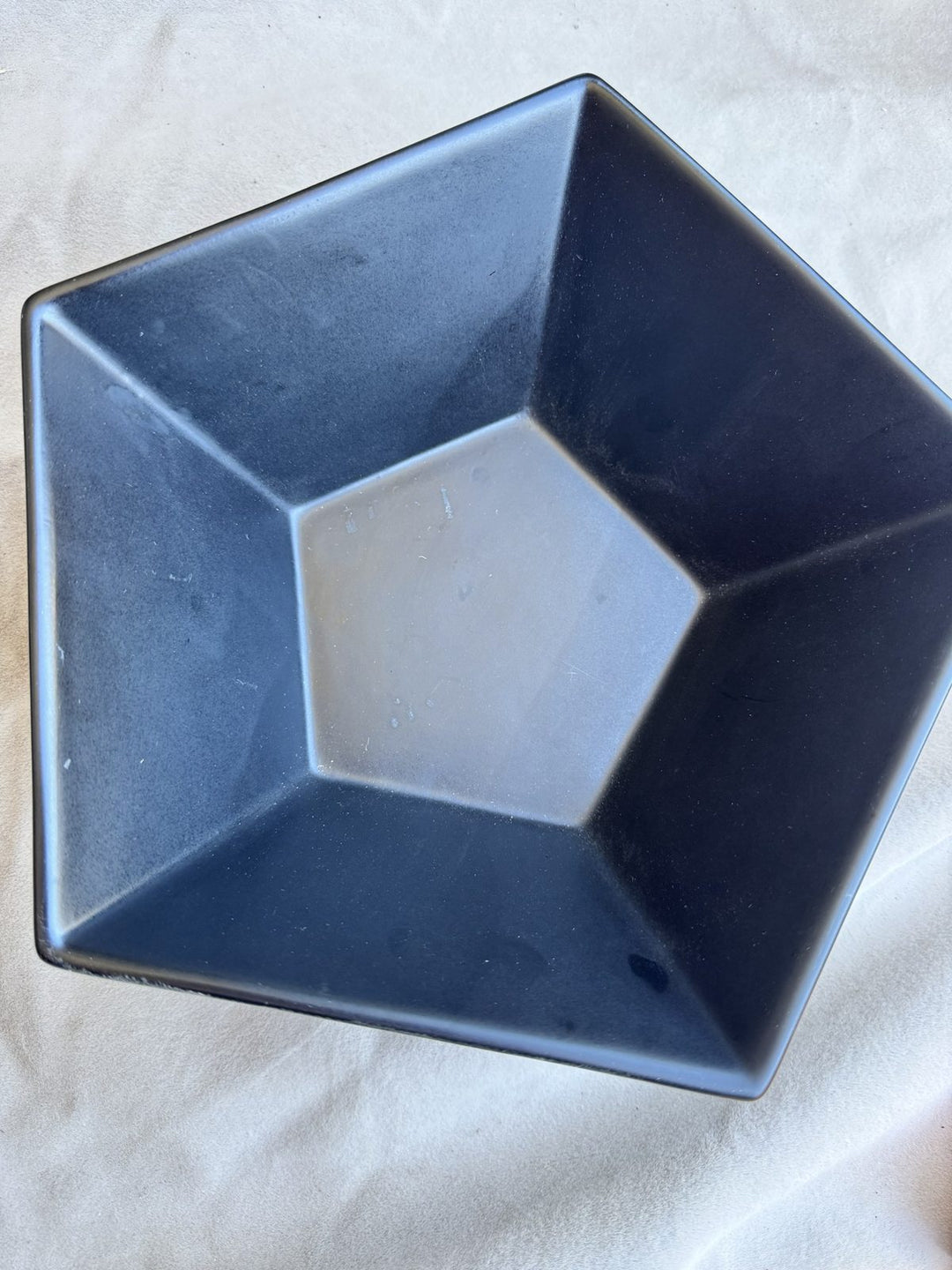 Lot 74 – Matte Black Pentagon Ceramic Planter Bowl, 10 in